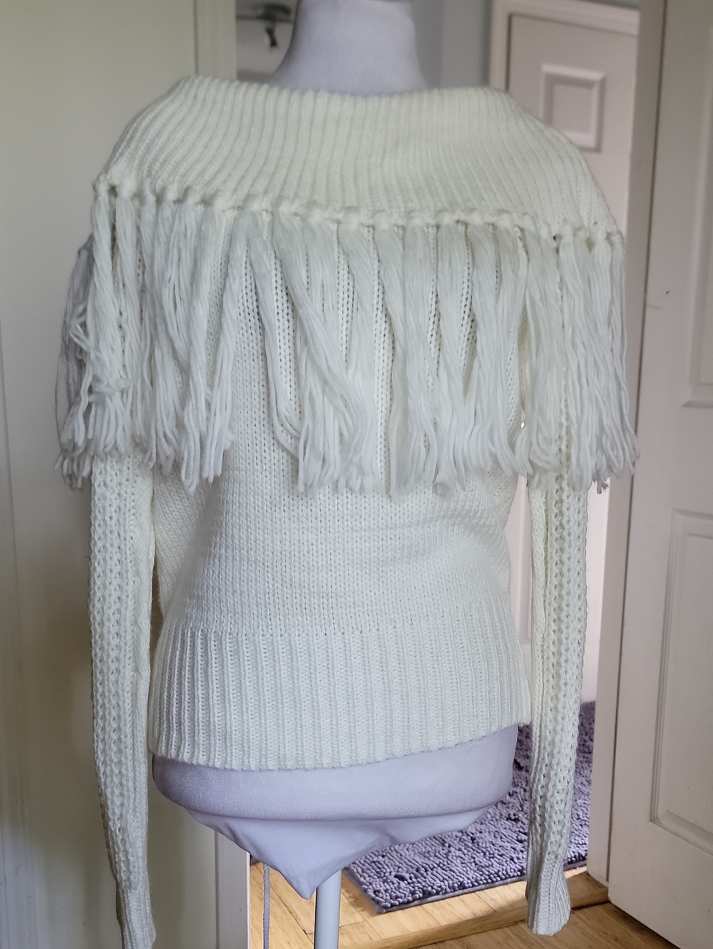 Main Strip Fringed Knit Sweater - Ivory